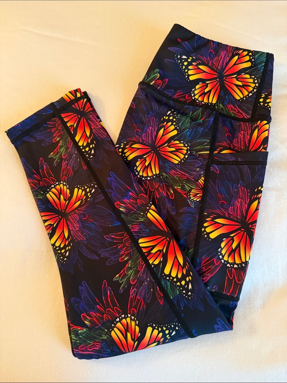 XS capri CVG Butterfly Effect leggings